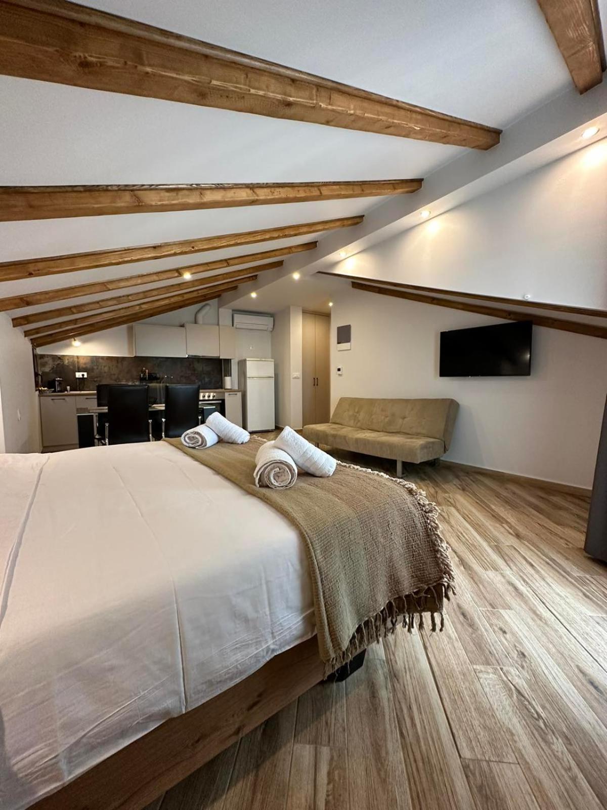 カランバカMeteora Sunriseアパートメント 部屋 写真